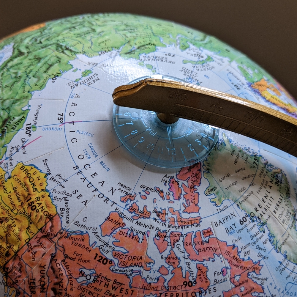 Replogle Vintage Style Globe of the World - Picture 5 of 12